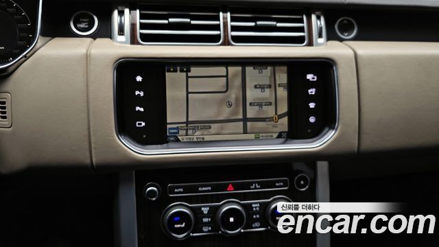 Land Rover Range Rover (IV) 5.0 SC Vogue SE 2016 — фото 16