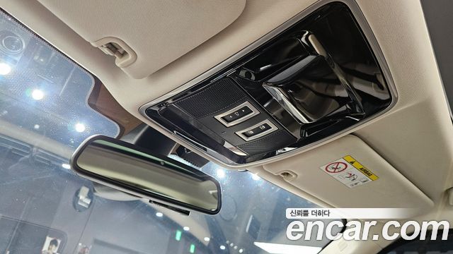 Land Rover Range Rover (IV) 5.0 SC Vogue SE 2016 — фото 19