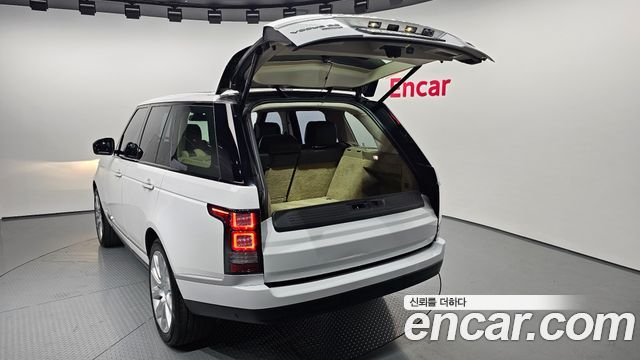 Land Rover Range Rover (IV) 5.0 SC Vogue SE 2016 — фото 20