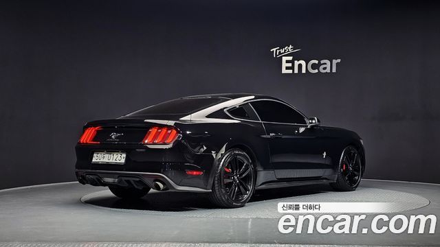 Ford Mustang Coupe 2016 — фото 2