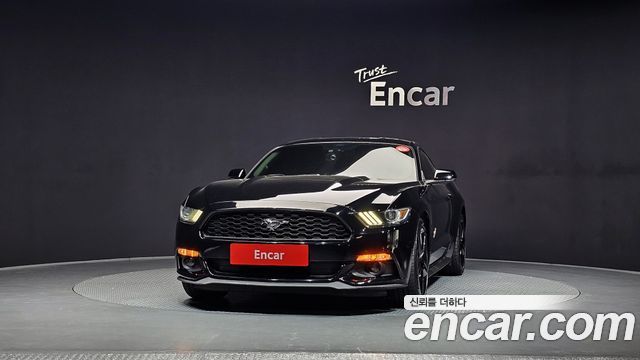 Ford Mustang Coupe 2016 — фото 3
