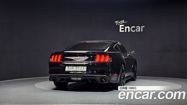 Ford Mustang Coupe 2016 — фото 4
