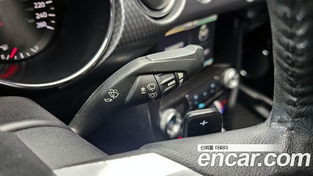 Ford Mustang Coupe 2016 — фото 18