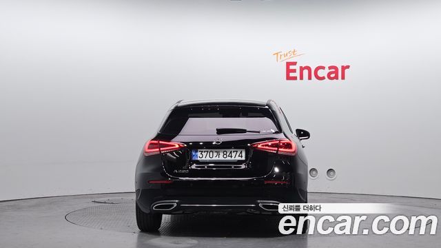 Mercedes-Benz A-Class (W177) A220 Hatchback 2022 — фото 4