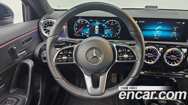 Mercedes-Benz A-Class (W177) A220 Hatchback 2022 — фото 13