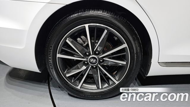 Hyundai Grandeur (IG) 3.0 LPi Premium 2023 — фото 5