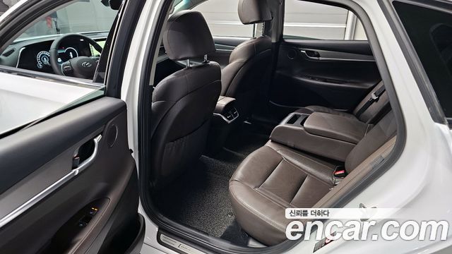 Hyundai Grandeur (IG) 3.0 LPi Premium 2023 — фото 11