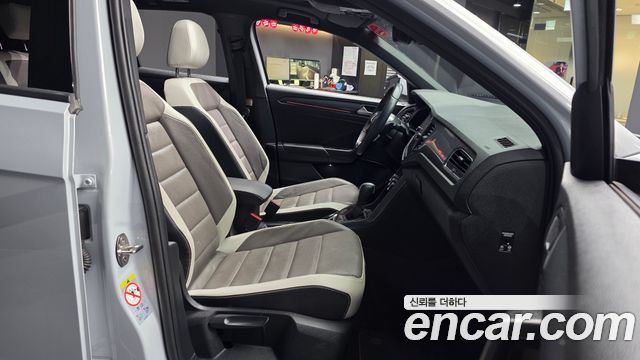 Volkswagen T-Roc 2.0 TDI Prestige 2021 — фото 11