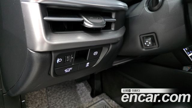 Hyundai Grandeur (GN7) 3.5 Gasoline 2WD Exclusive 2023 — фото 18