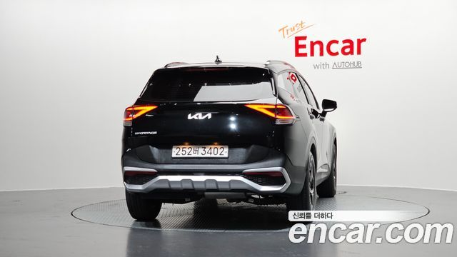 Kia Sportage (V) Diesel 2.0 2WD Prestige 2023 — фото 4
