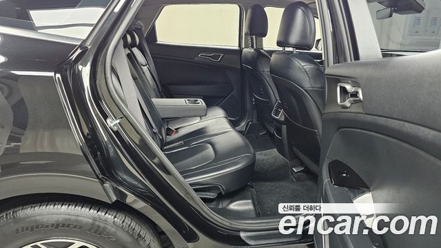 Kia Sportage (V) Diesel 2.0 2WD Prestige 2023 — фото 12
