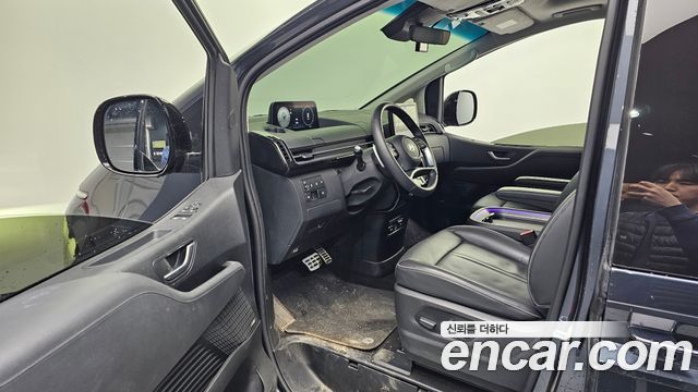 Hyundai Staria 4WD Lounge 9-Seater Inspiration 2025 — фото 10
