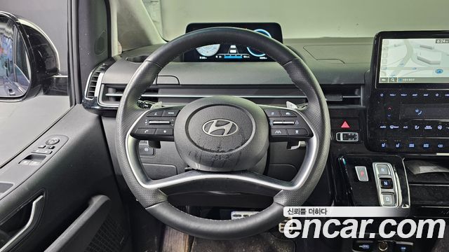 Hyundai Staria 4WD Lounge 9-Seater Inspiration 2025 — фото 13