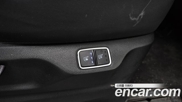 Hyundai Staria 4WD Lounge 9-Seater Inspiration 2025 — фото 17