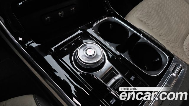 Kia Carnival (IV) Gasoline 9-Seater Signature 2023 — фото 9