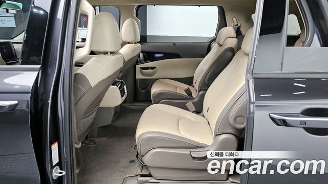 Kia Carnival (IV) Gasoline 9-Seater Signature 2023 — фото 12