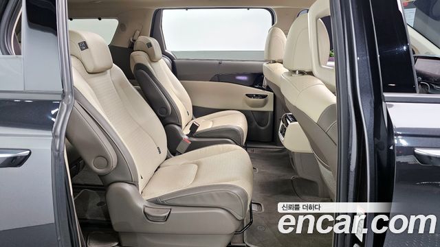 Kia Carnival (IV) Gasoline 9-Seater Signature 2023 — фото 13