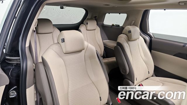 Kia Carnival (IV) Gasoline 9-Seater Signature 2023 — фото 14