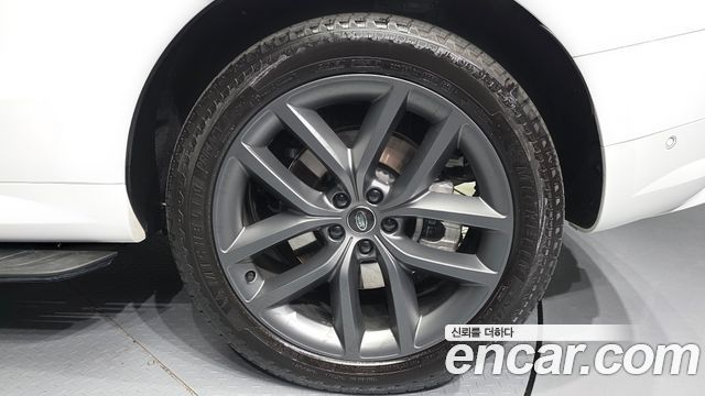 Land Rover Range Rover Sport (III) P550E Dynamic HSE 2025 — фото 5