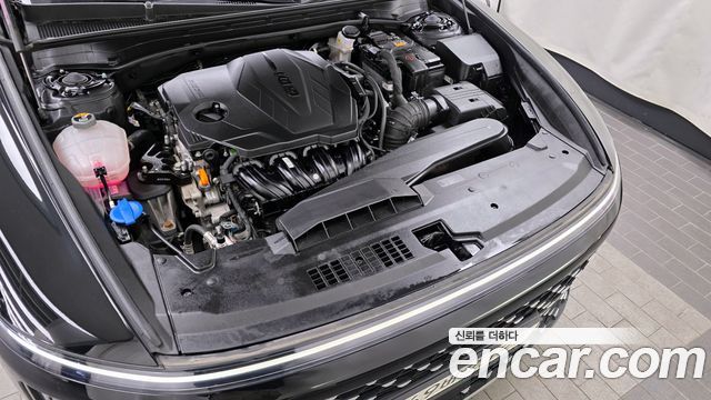 Hyundai Grandeur (GN7) 2,5 Gasoline 2WD Premium 2023 — фото 6