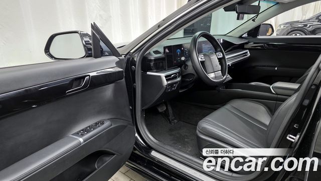 Hyundai Grandeur (GN7) 2,5 Gasoline 2WD Premium 2023 — фото 10