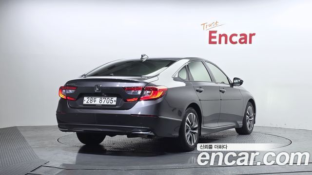 Honda Accord (X) 2.0 Hybrid Touring 2019 — фото 2