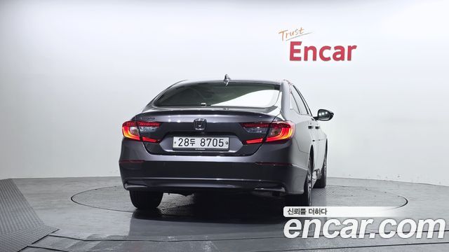 Honda Accord (X) 2.0 Hybrid Touring 2019 — фото 4