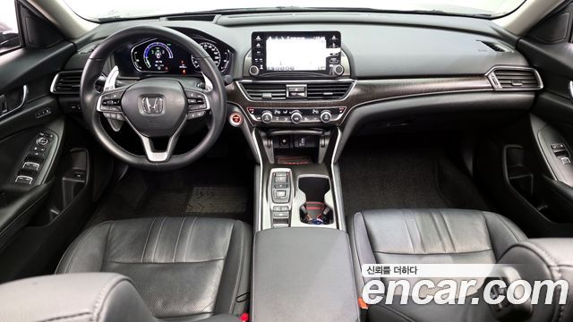 Honda Accord (X) 2.0 Hybrid Touring 2019 — фото 7
