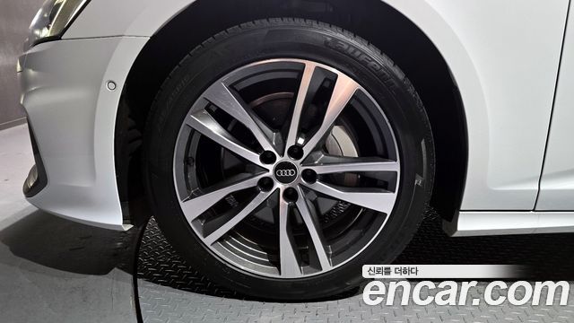 Audi A6 (C8) 45 TFSI Quattro Premium 2022 — фото 5