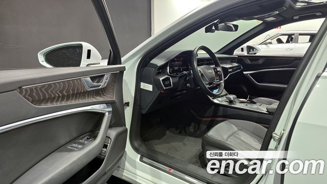 Audi A6 (C8) 45 TFSI Quattro Premium 2022 — фото 11