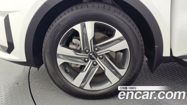 Kia Sorento (IV) HEV 1.6 2WD Noblesse 2023 — фото 5