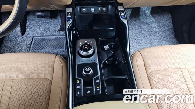 Kia Sorento (IV) HEV 1.6 2WD Noblesse 2023 — фото 9
