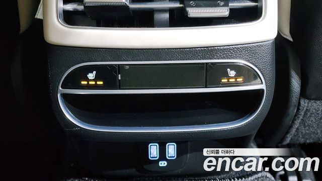 Genesis GV70 2.2 Diesel AWD 2023 — фото 18