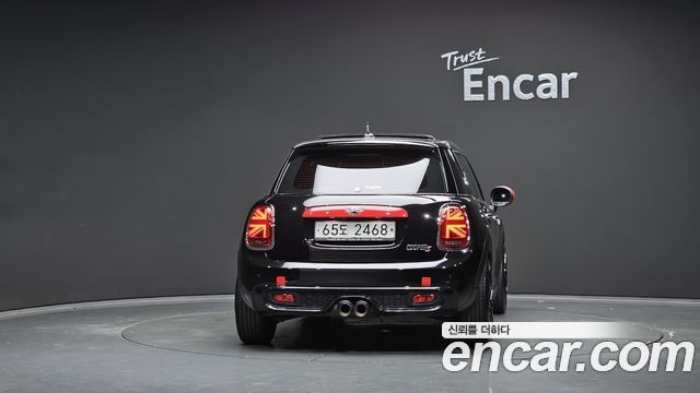 MINI Cooper S 5Door Standard 3rd 2018 — фото 4