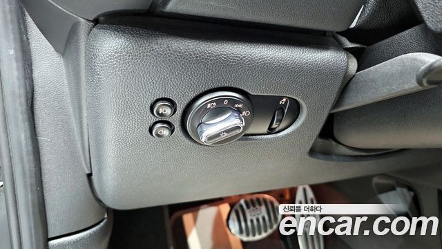 MINI Cooper S 5Door Standard 3rd 2018 — фото 18
