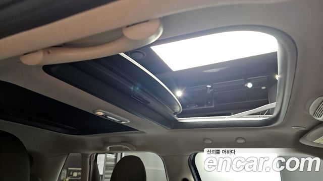 MINI Cooper S 5Door Standard 3rd 2018 — фото 19