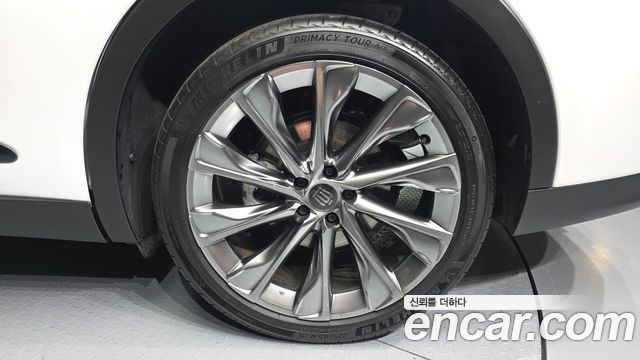 Toyota Crown Crossover 2.5 4WD Hybrid 2025 — фото 5