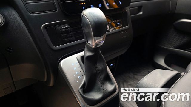 Hyundai Staria L3.5  Kinder Safety Car 15-Seater 2024 — фото 9