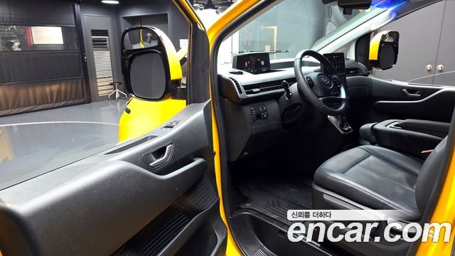 Hyundai Staria L3.5  Kinder Safety Car 15-Seater 2024 — фото 11