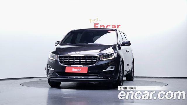 Kia Carnival 8-Seater Export 2021 — фото 3