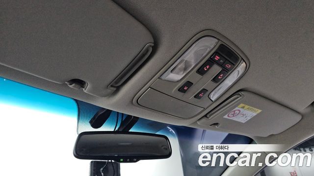 Kia Carnival 8-Seater Export 2021 — фото 22