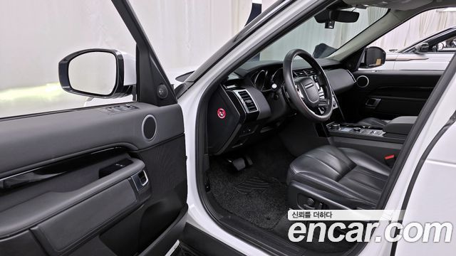 Land Rover Discovery 5 2.0 SD4 SE 2019 — фото 10