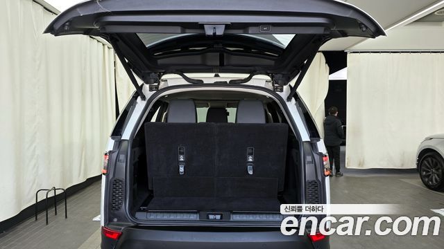 Land Rover Discovery 5 2.0 SD4 SE 2019 — фото 20