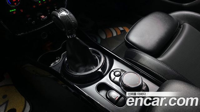 MINI Cooper D Clubman High 2nd 2016 — фото 9