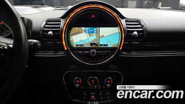 MINI Cooper D Clubman High 2nd 2016 — фото 15