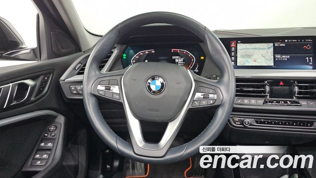 BMW 1 Series (F40) 118d Sport 2020 — фото 11