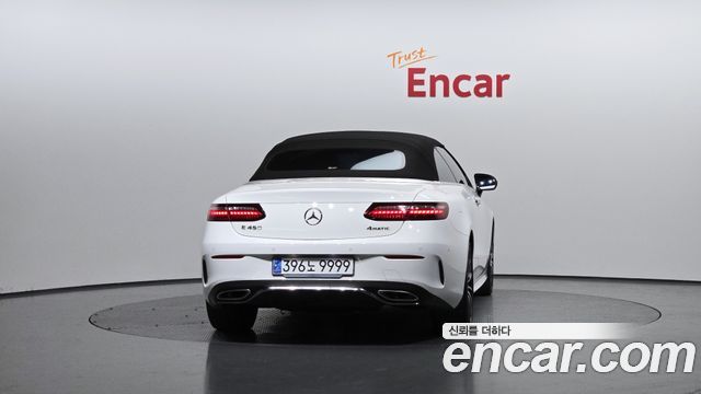 Mercedes-Benz E-Class (W213) E450 4MATIC Cabriolet 2022 — фото 4