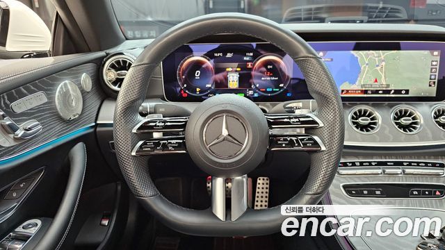 Mercedes-Benz E-Class (W213) E450 4MATIC Cabriolet 2022 — фото 17