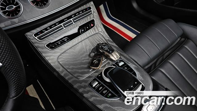 Mercedes-Benz E-Class (W213) E450 4MATIC Cabriolet 2022 — фото 21