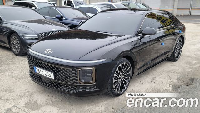 Hyundai Grandeur (GN7) 2,5 Gasoline 2WD Calligraphy